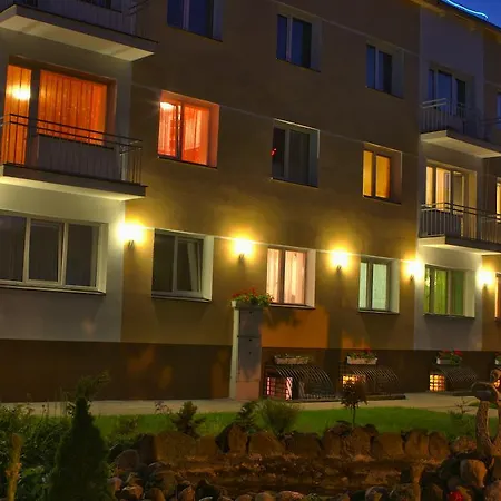 特威特福公寓 *