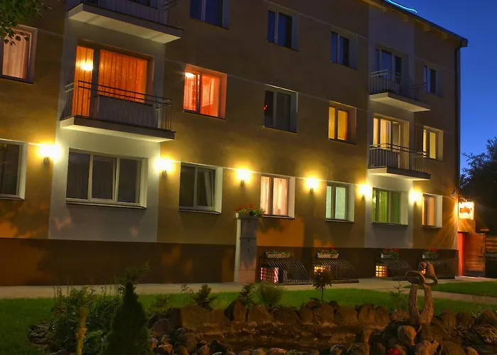 特威特福公寓 *